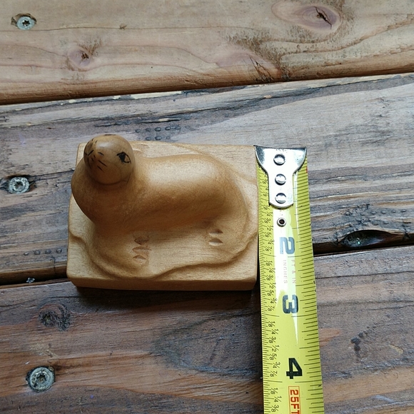 Myrtlewood seal figurine - Picture 9 of 11